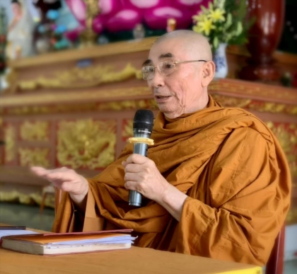 Theo dấu chân Sư